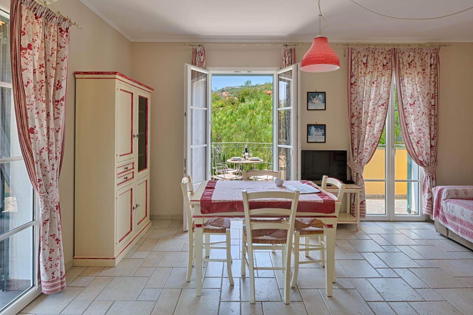 Casa Vacanze Nel Giardino Di Renzo Imperia Exterior photo